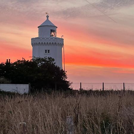 Fab Stay Uk - Coastal And Country Retreat With Free Secure Off Road Parking Minutes From Both Dover And Deal Ngoại thất bức ảnh